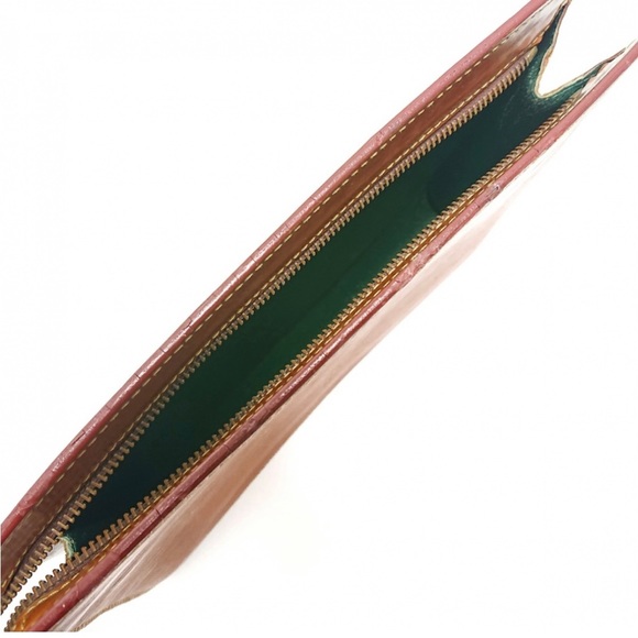 Authentic Louis Vuitton Epi Pochette - Picture 2 of 7